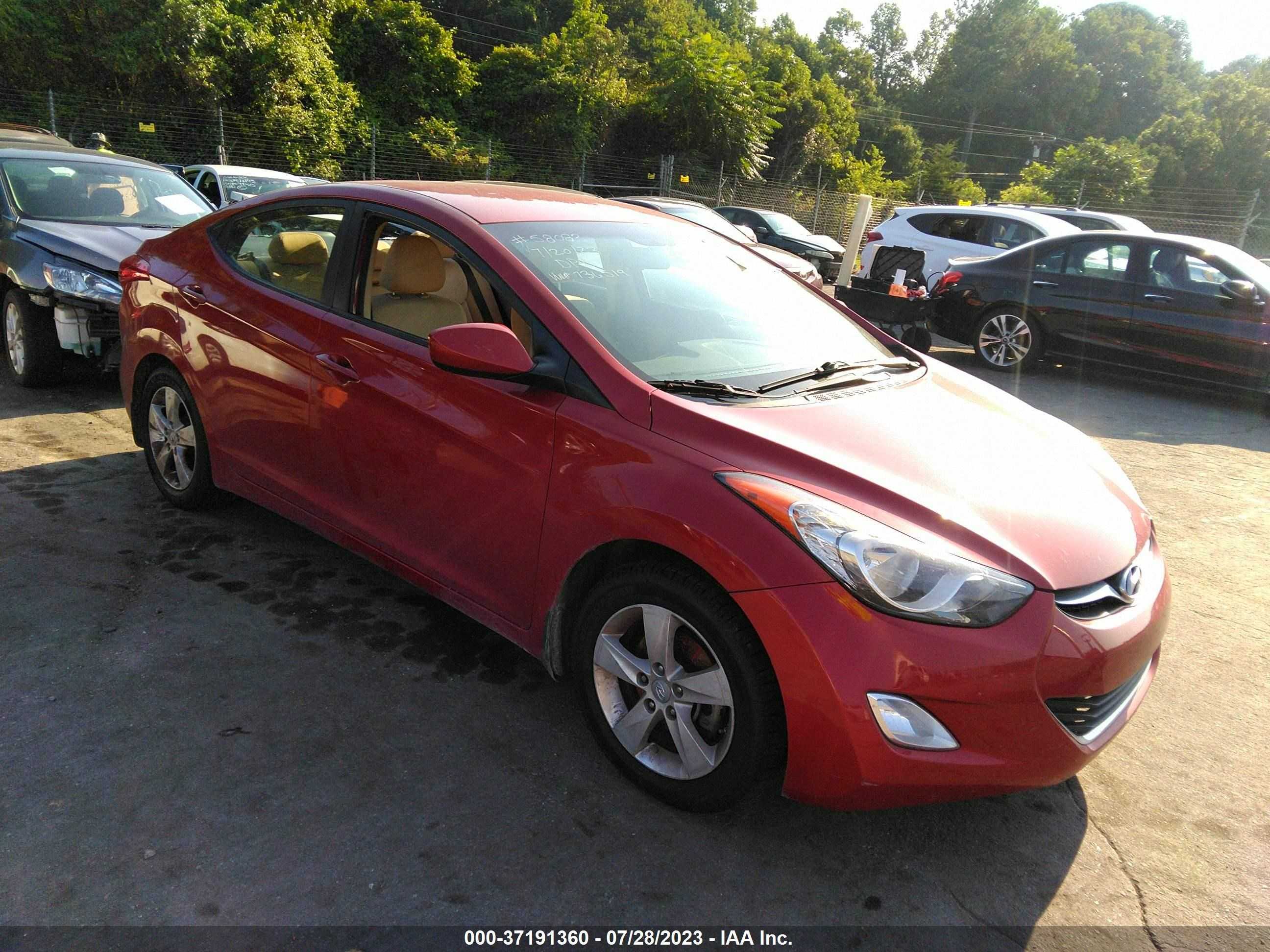 Photo 0 VIN: KMHDH4AE7DU736519 - HYUNDAI ELANTRA 