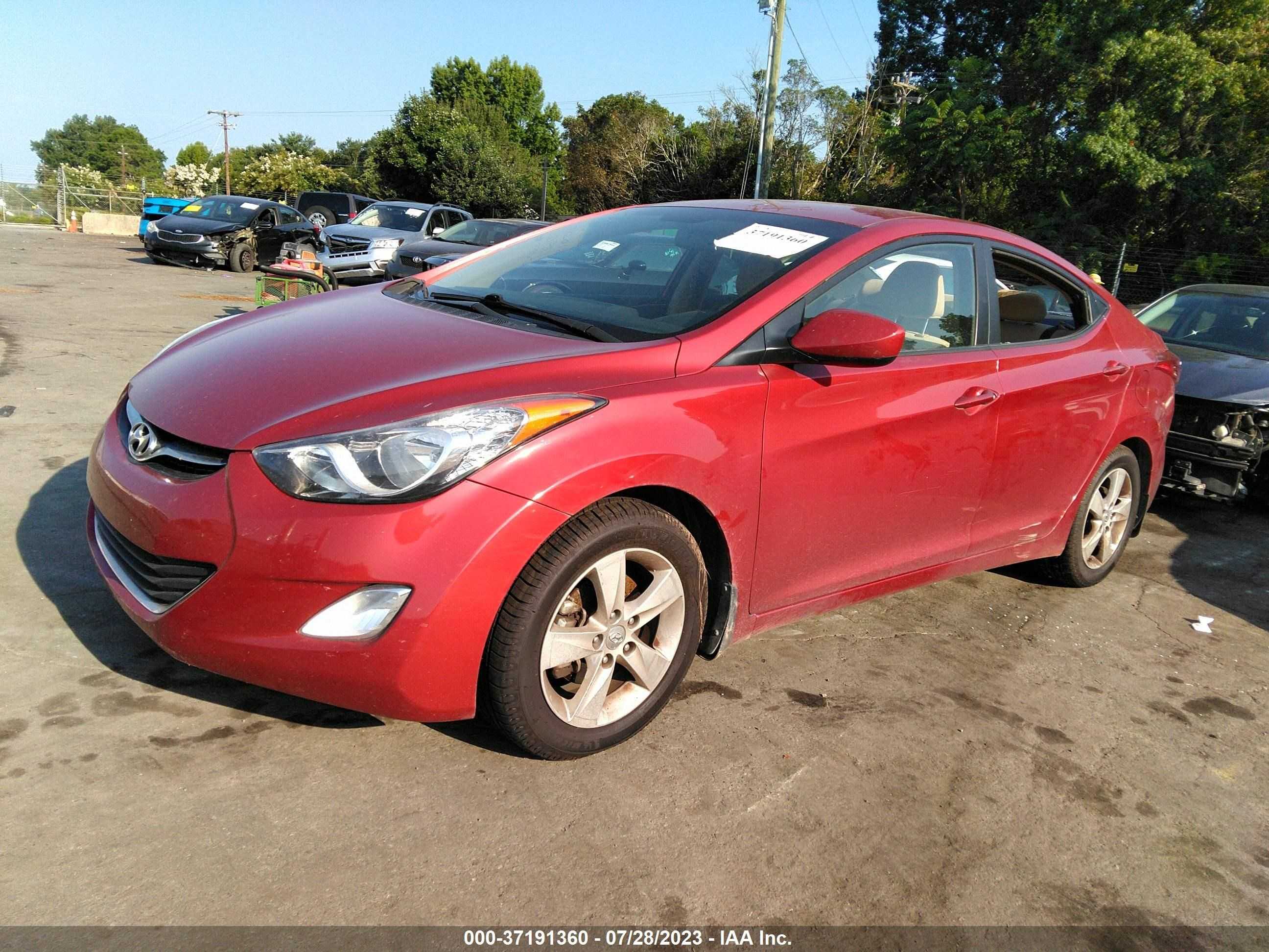 Photo 1 VIN: KMHDH4AE7DU736519 - HYUNDAI ELANTRA 