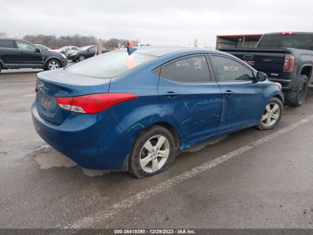 Photo 3 VIN: KMHDH4AE7DU944741 - HYUNDAI ELANTRA 