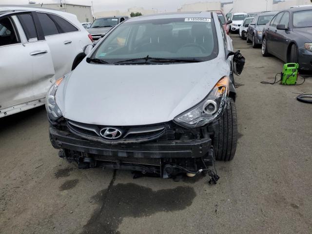 Photo 4 VIN: KMHDH4AE7DU966996 - HYUNDAI ELANTRA 