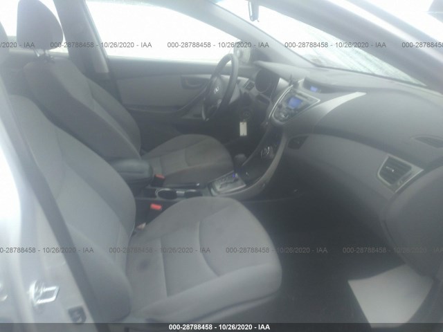 Photo 4 VIN: KMHDH4AE7DU983720 - HYUNDAI ELANTRA 