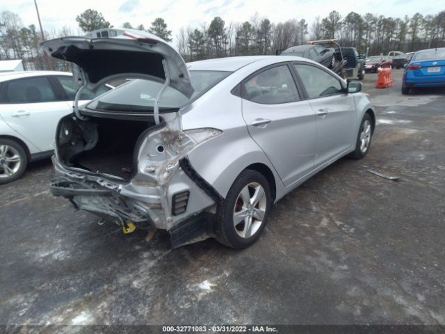 Photo 3 VIN: KMHDH4AE7DU986035 - HYUNDAI ELANTRA 