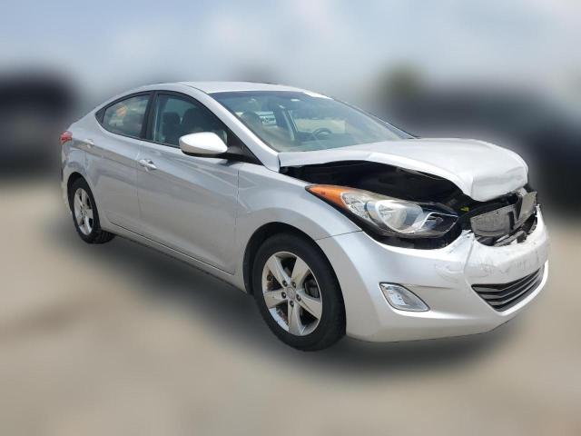 Photo 3 VIN: KMHDH4AE7DU989629 - HYUNDAI ELANTRA 