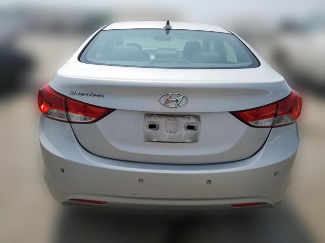 Photo 5 VIN: KMHDH4AE7DU989629 - HYUNDAI ELANTRA 