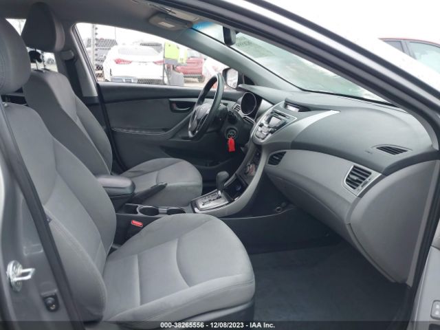 Photo 4 VIN: KMHDH4AE7DU991932 - HYUNDAI ELANTRA 