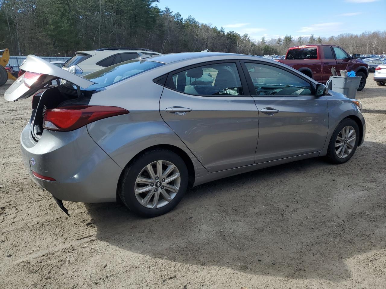 Photo 2 VIN: KMHDH4AE7EU028675 - HYUNDAI ELANTRA 