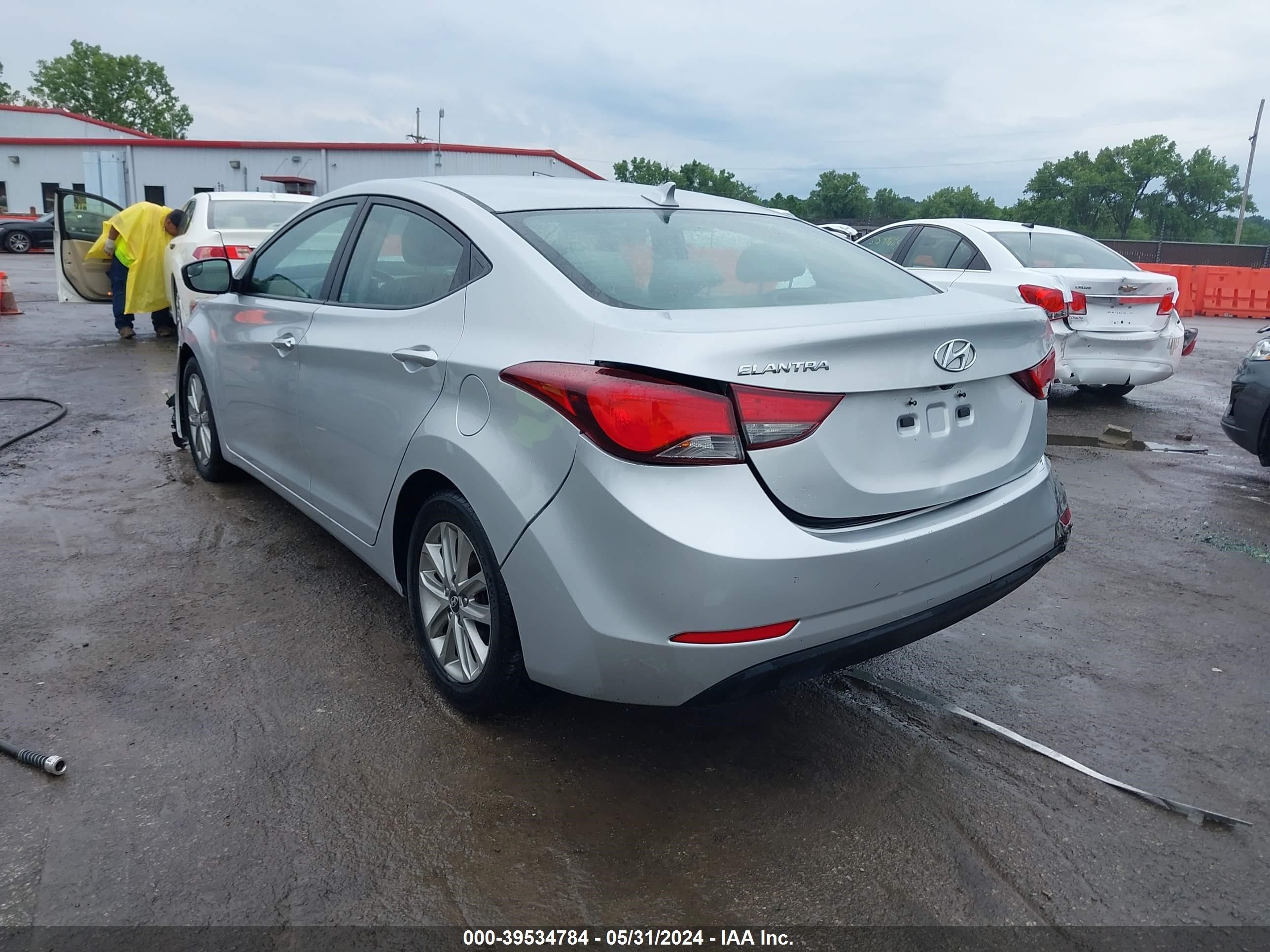 Photo 2 VIN: KMHDH4AE7EU040258 - HYUNDAI ELANTRA 