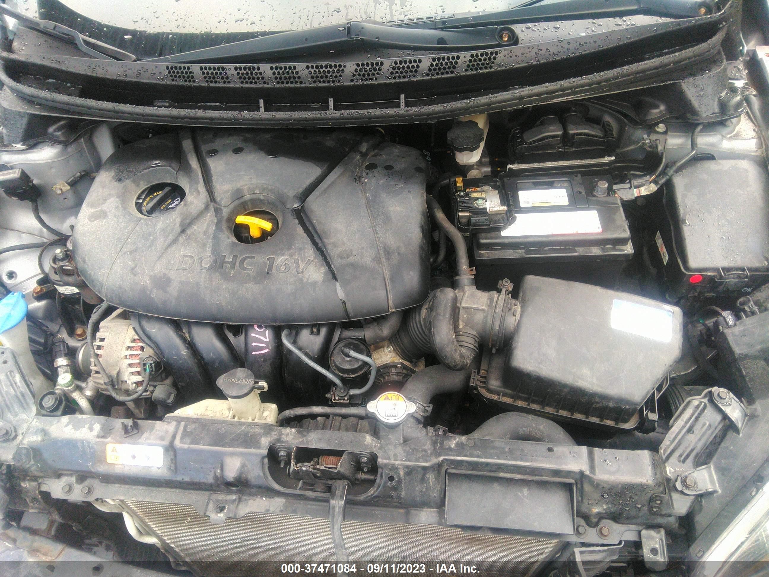 Photo 9 VIN: KMHDH4AE7FU223435 - HYUNDAI ELANTRA 