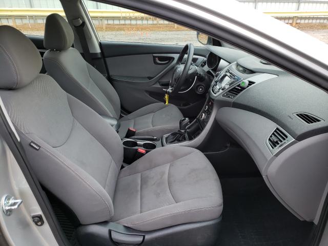 Photo 4 VIN: KMHDH4AE7FU283215 - HYUNDAI ELANTRA SE 