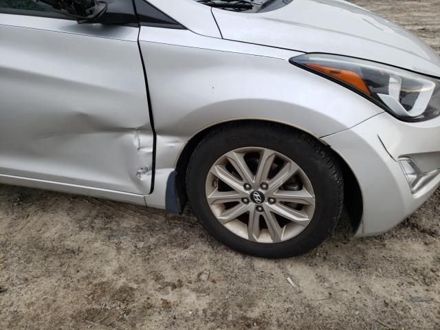 Photo 8 VIN: KMHDH4AE7FU283215 - HYUNDAI ELANTRA SE 