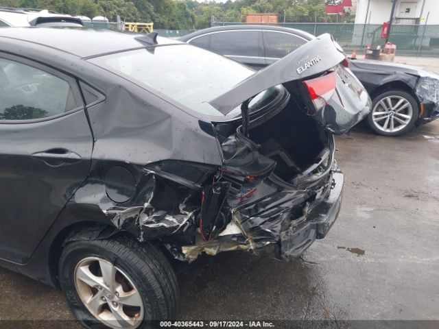 Photo 5 VIN: KMHDH4AE7FU299351 - HYUNDAI ELANTRA 