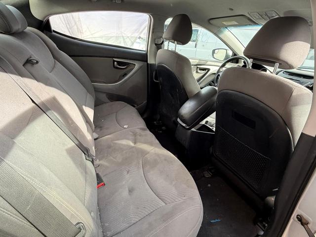 Photo 5 VIN: KMHDH4AE7FU300837 - HYUNDAI ELANTRA SE 