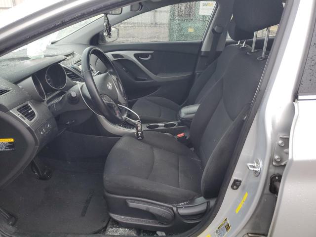 Photo 6 VIN: KMHDH4AE7FU323213 - HYUNDAI ELANTRA 