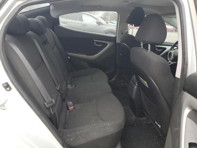 Photo 9 VIN: KMHDH4AE7FU323213 - HYUNDAI ELANTRA 