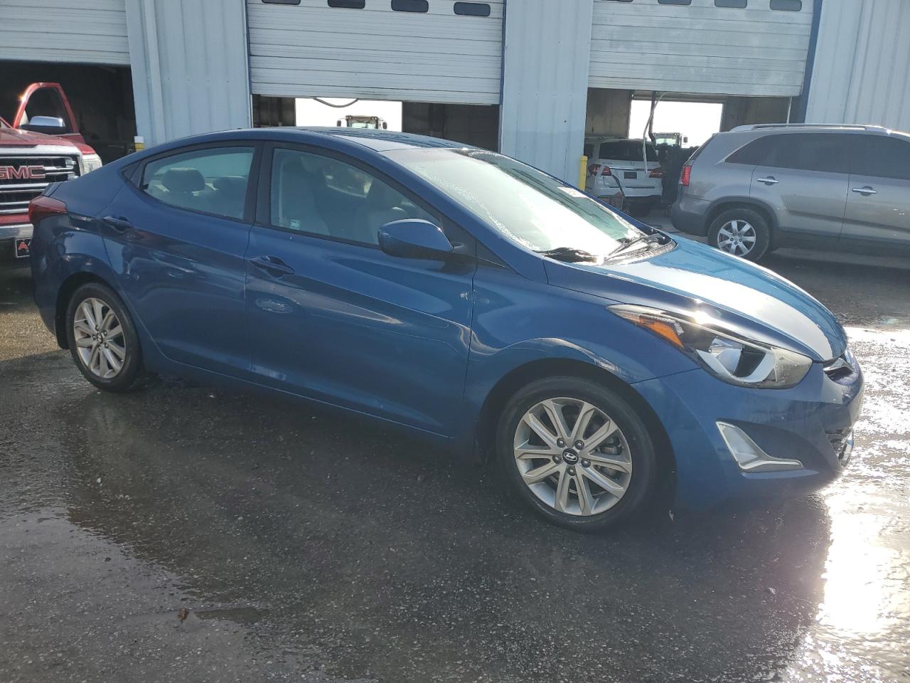 Photo 3 VIN: KMHDH4AE7FU381435 - HYUNDAI ELANTRA 