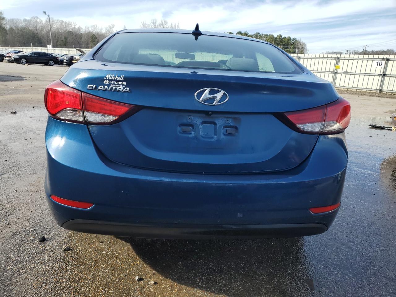 Photo 5 VIN: KMHDH4AE7FU381435 - HYUNDAI ELANTRA 