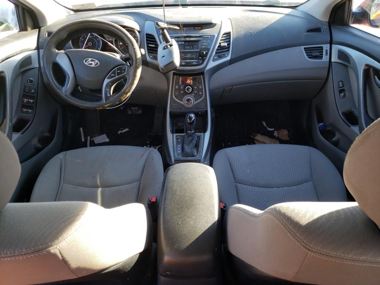 Photo 7 VIN: KMHDH4AE7GU482170 - HYUNDAI ELANTRA 