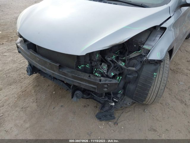 Photo 5 VIN: KMHDH4AE7GU485800 - HYUNDAI ELANTRA 