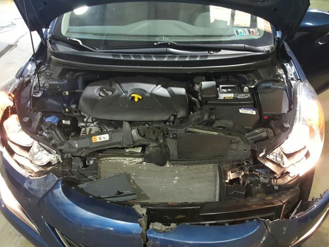 Photo 6 VIN: KMHDH4AE7GU520755 - HYUNDAI ELANTRA SE 