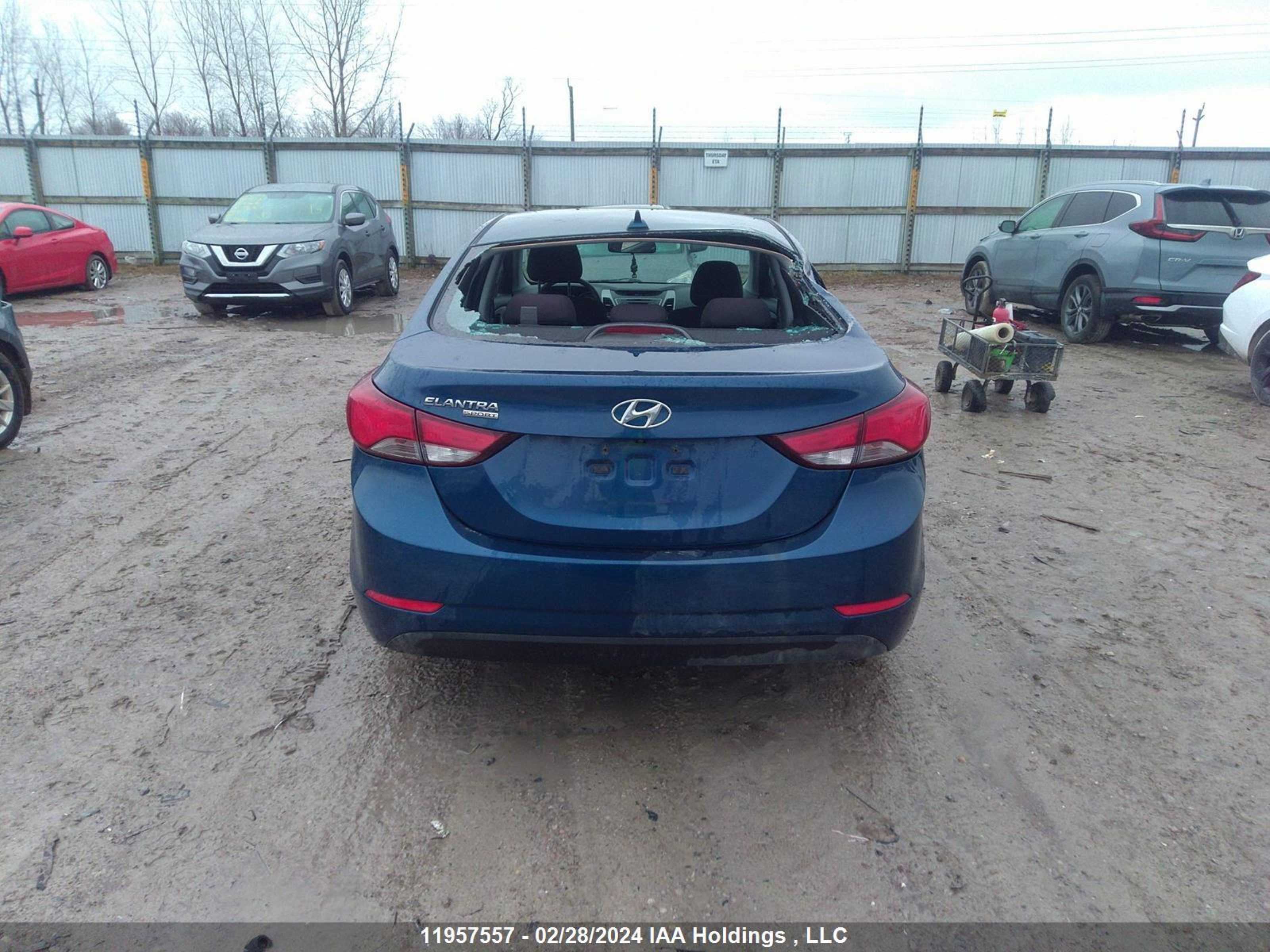 Photo 15 VIN: KMHDH4AE7GU550256 - HYUNDAI ELANTRA 