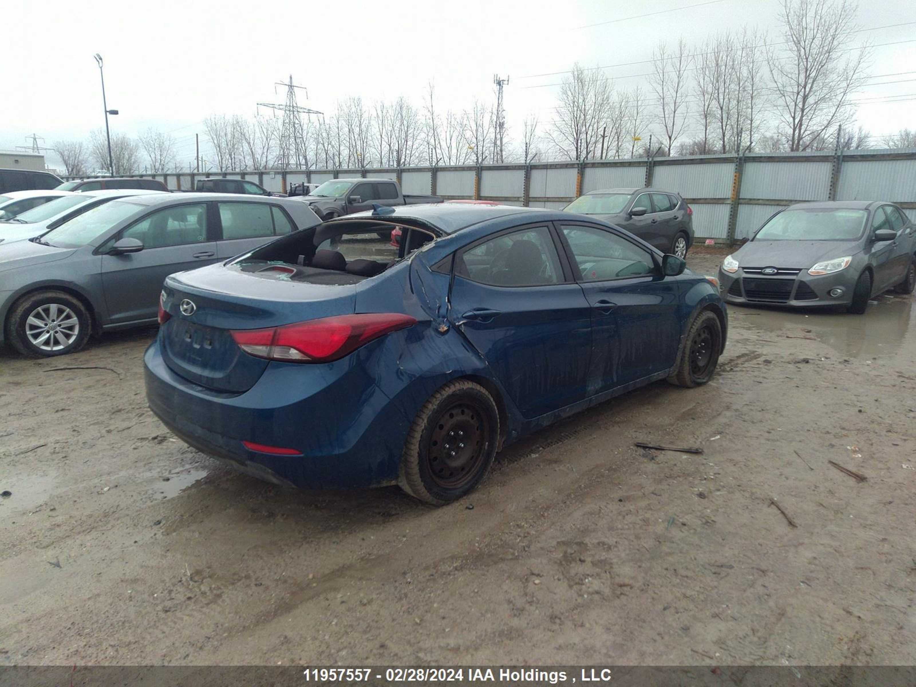 Photo 3 VIN: KMHDH4AE7GU550256 - HYUNDAI ELANTRA 