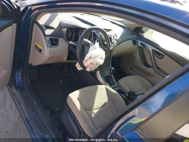 Photo 4 VIN: KMHDH4AE7GU557059 - HYUNDAI ELANTRA 