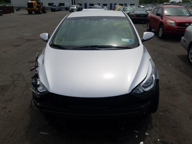 Photo 8 VIN: KMHDH4AE7GU575982 - HYUNDAI ELANTRA SE 