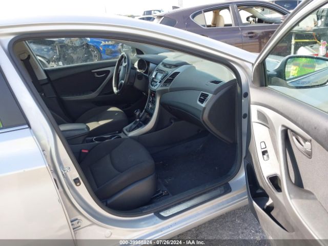 Photo 4 VIN: KMHDH4AE7GU579336 - HYUNDAI ELANTRA 