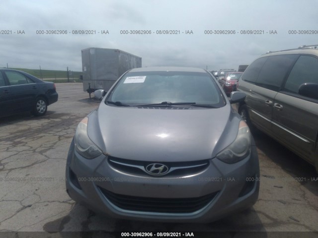 Photo 5 VIN: KMHDH4AE8BU096804 - HYUNDAI ELANTRA 