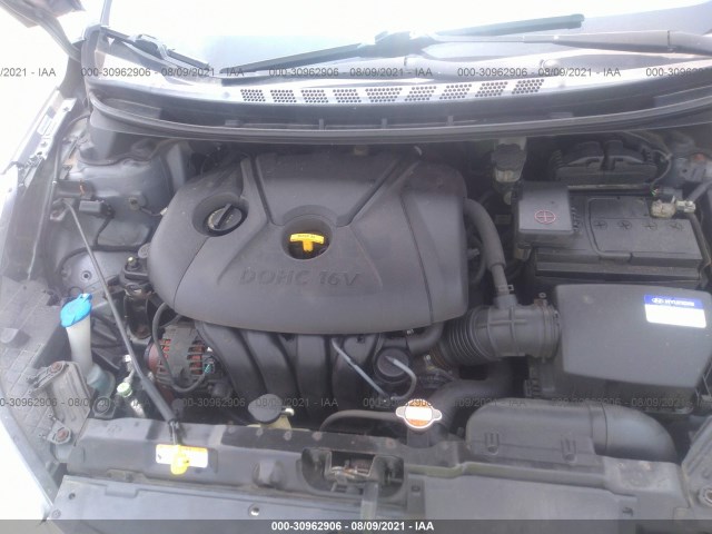 Photo 9 VIN: KMHDH4AE8BU096804 - HYUNDAI ELANTRA 