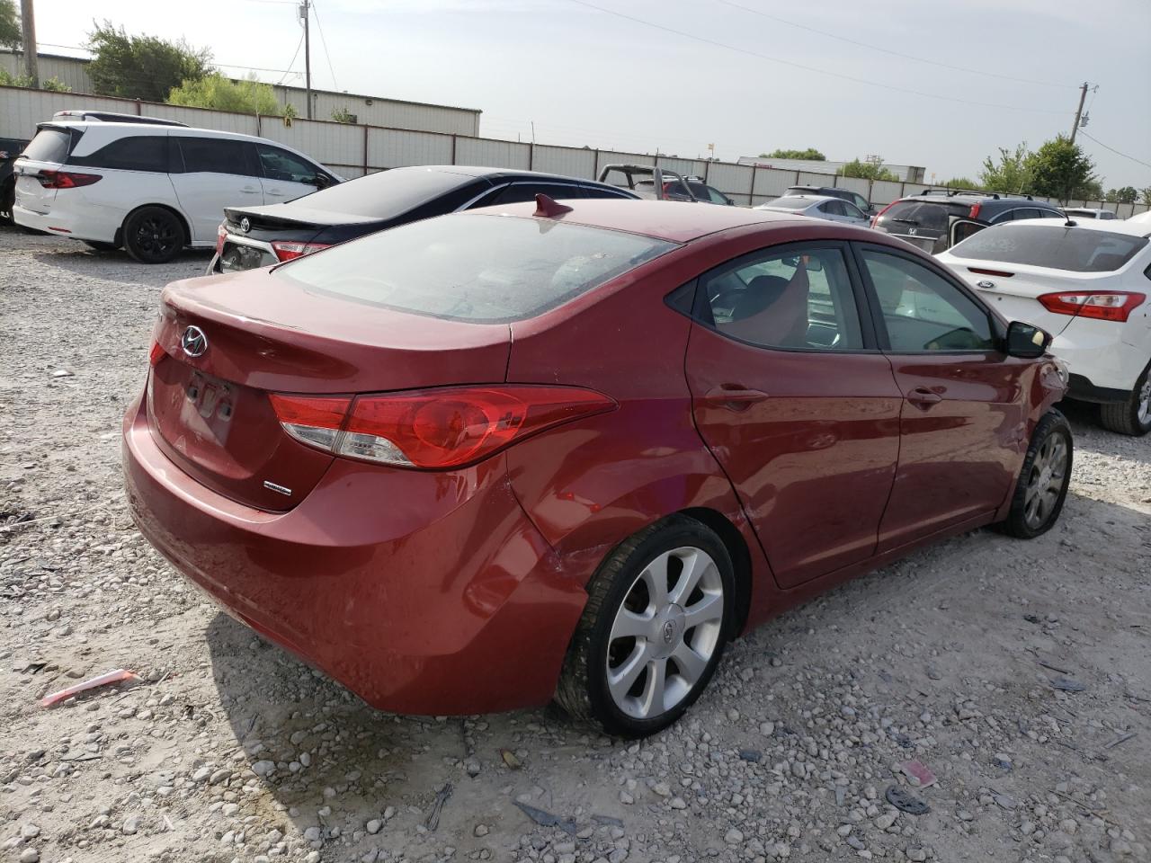 Photo 2 VIN: KMHDH4AE8BU110118 - HYUNDAI ELANTRA 