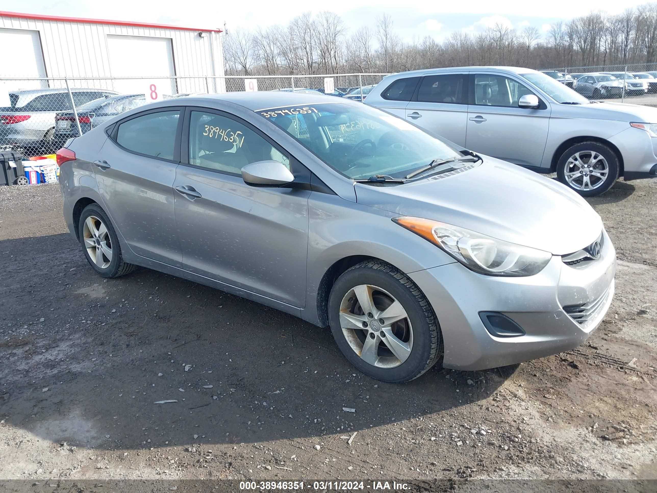 Photo 0 VIN: KMHDH4AE8BU129509 - HYUNDAI ELANTRA 