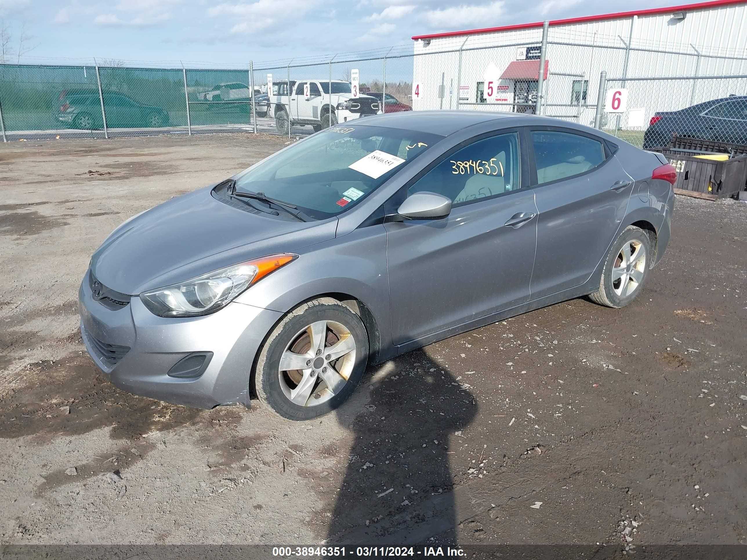 Photo 1 VIN: KMHDH4AE8BU129509 - HYUNDAI ELANTRA 