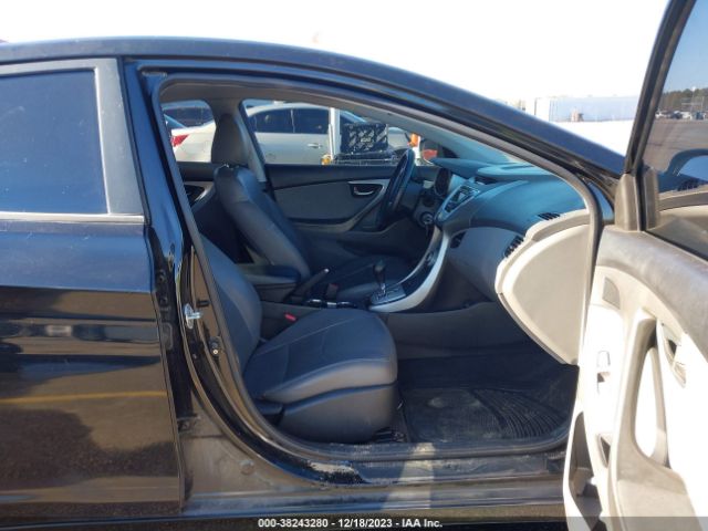 Photo 4 VIN: KMHDH4AE8BU134158 - HYUNDAI ELANTRA 