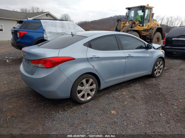 Photo 3 VIN: KMHDH4AE8BU139621 - HYUNDAI ELANTRA 