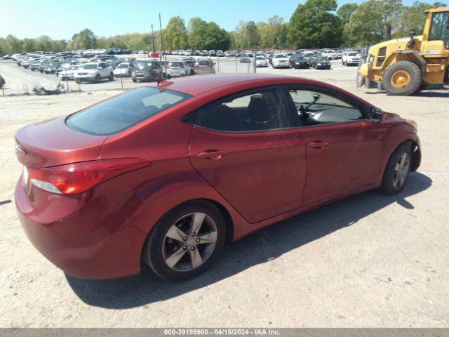 Photo 3 VIN: KMHDH4AE8BU156645 - HYUNDAI ELANTRA 