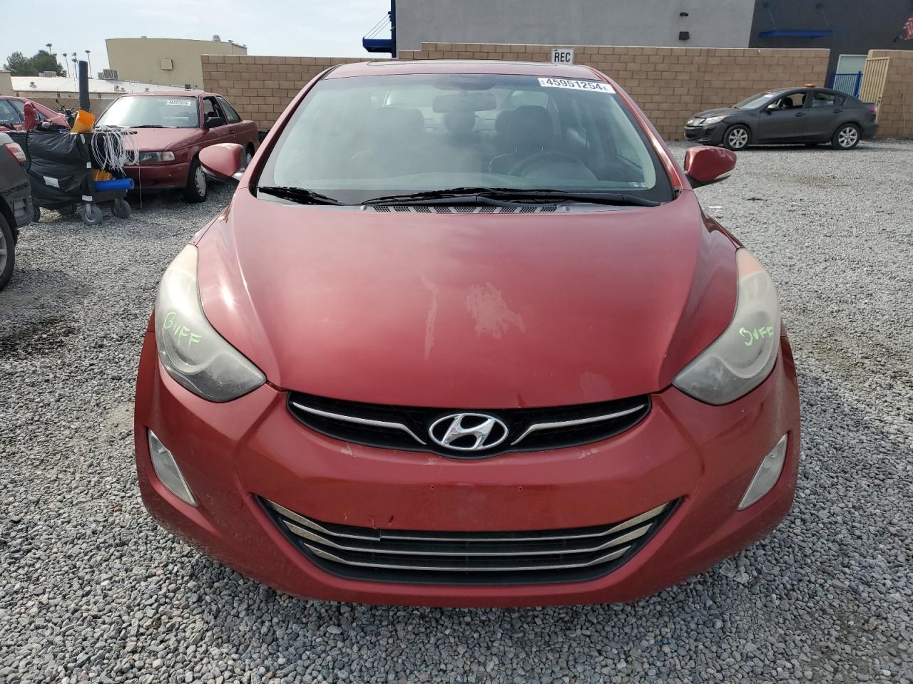 Photo 4 VIN: KMHDH4AE8BU158458 - HYUNDAI ELANTRA 