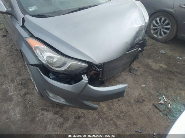 Photo 5 VIN: KMHDH4AE8CU206977 - HYUNDAI ELANTRA 