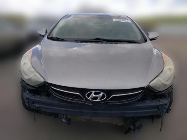 Photo 4 VIN: KMHDH4AE8CU255256 - HYUNDAI ELANTRA 