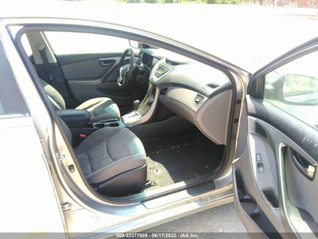 Photo 4 VIN: KMHDH4AE8CU266984 - HYUNDAI ELANTRA 