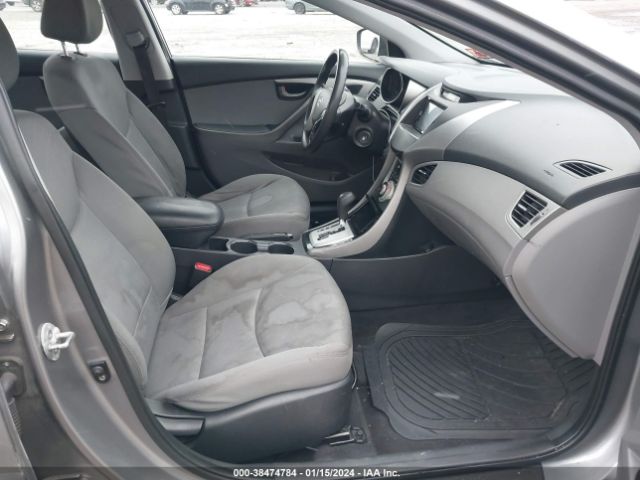 Photo 4 VIN: KMHDH4AE8CU276656 - HYUNDAI ELANTRA 