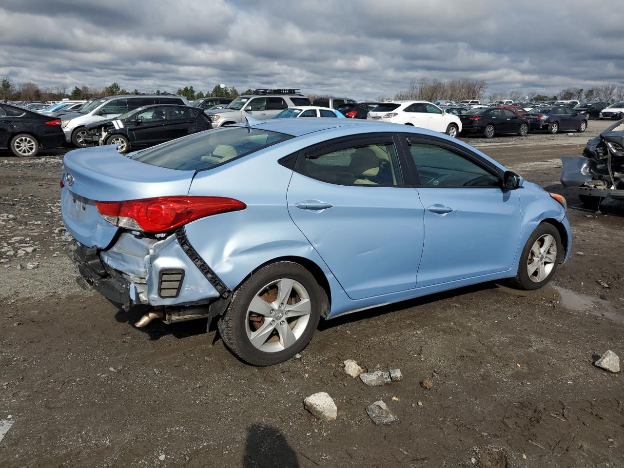 Photo 2 VIN: KMHDH4AE8CU311003 - HYUNDAI ELANTRA 