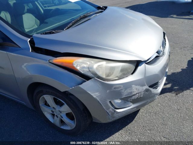 Photo 5 VIN: KMHDH4AE8CU421873 - HYUNDAI ELANTRA 