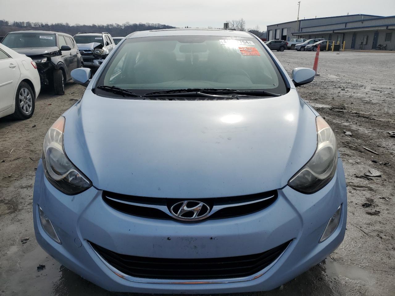 Photo 4 VIN: KMHDH4AE8CU446417 - HYUNDAI ELANTRA 