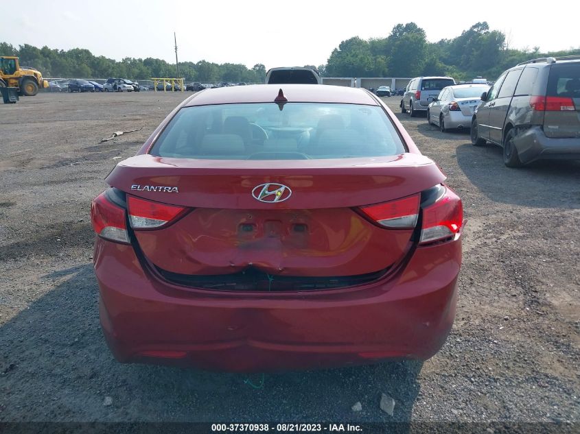 Photo 5 VIN: KMHDH4AE8DU487521 - HYUNDAI ELANTRA 