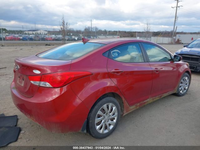 Photo 3 VIN: KMHDH4AE8DU528729 - HYUNDAI ELANTRA 