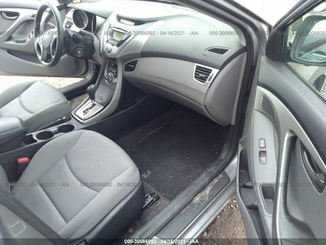 Photo 4 VIN: KMHDH4AE8DU529878 - HYUNDAI ELANTRA 