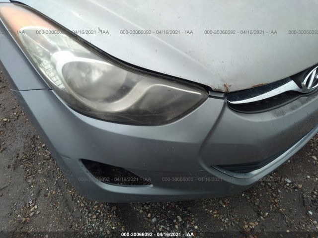 Photo 5 VIN: KMHDH4AE8DU529878 - HYUNDAI ELANTRA 