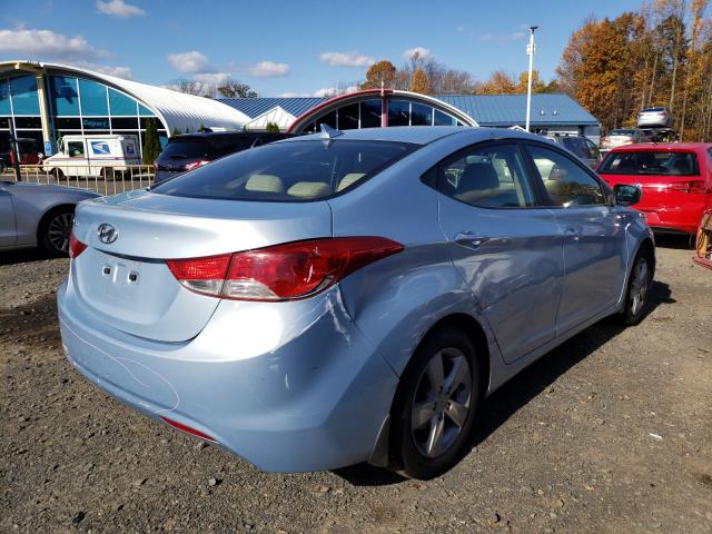 Photo 3 VIN: KMHDH4AE8DU577977 - HYUNDAI ELANTRA 