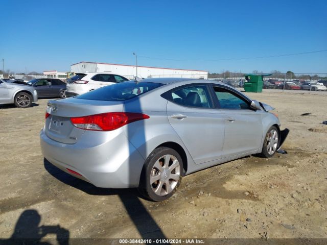 Photo 3 VIN: KMHDH4AE8DU605406 - HYUNDAI ELANTRA 